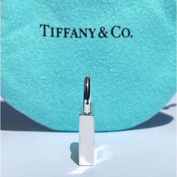 AUTH Rare vintage Tiffany & Co. Letter “C” padlock charm/pendant🔓 - Picture 6 of 16